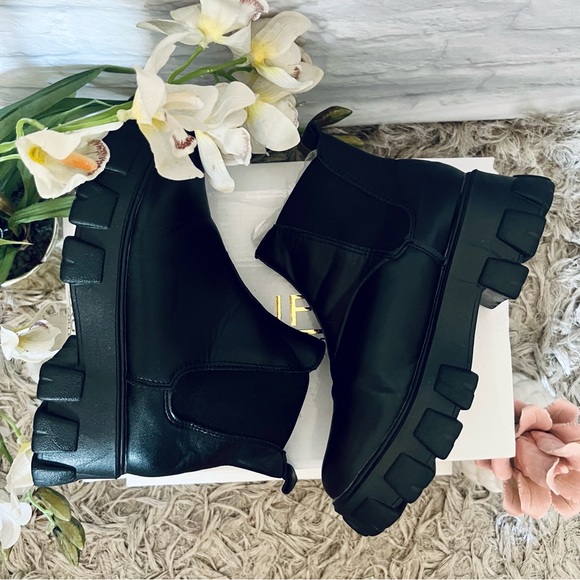 Lug Sole Boots - Picture 2 of 9